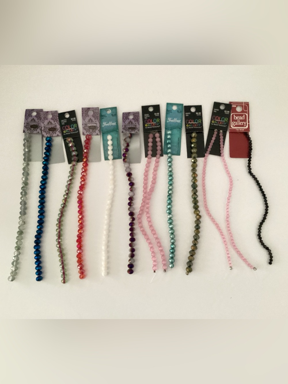 Crafting beads - Picture 1 of 3